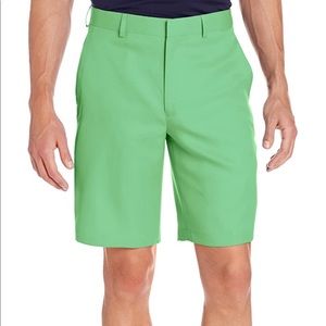 Men’s golf shorts